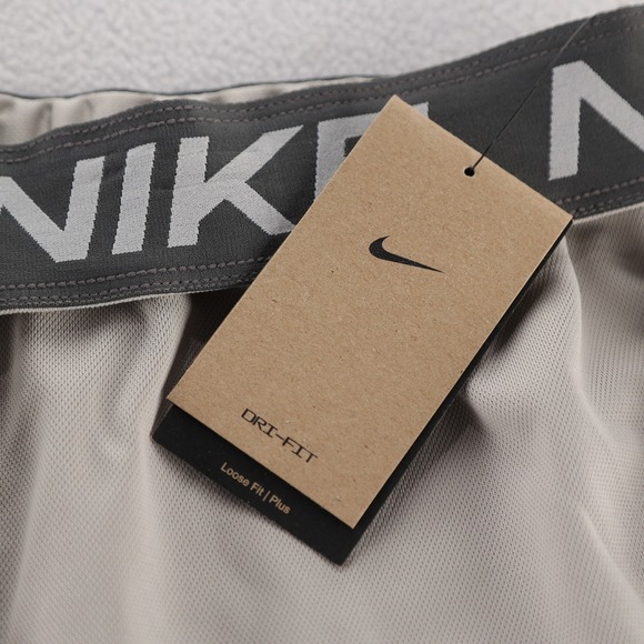 Nike Womens Dri Fit Training Shorts Loose Fit Plus Beige Size 1X FB3165 012 - Picture 3 of 9